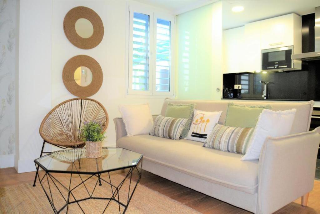 Апартаменты Acogedor Apartamento Junto Al Museo Picasso Малага Экстерьер фото